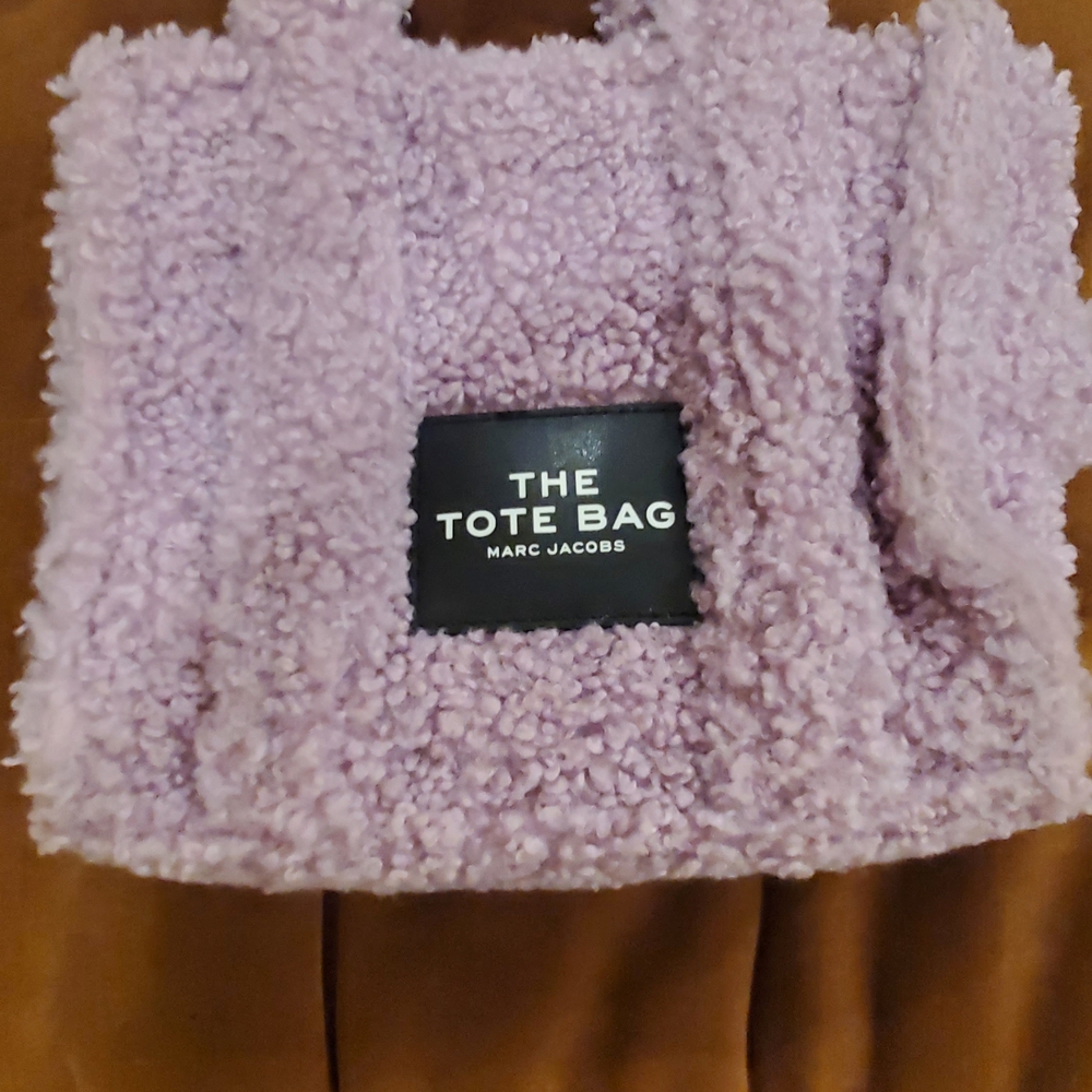 Marc Jacobs Lilac Textured Handbag